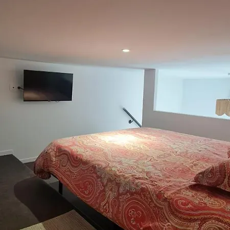 2 Proche Circuit Paul Ricard Pensjonat 3*